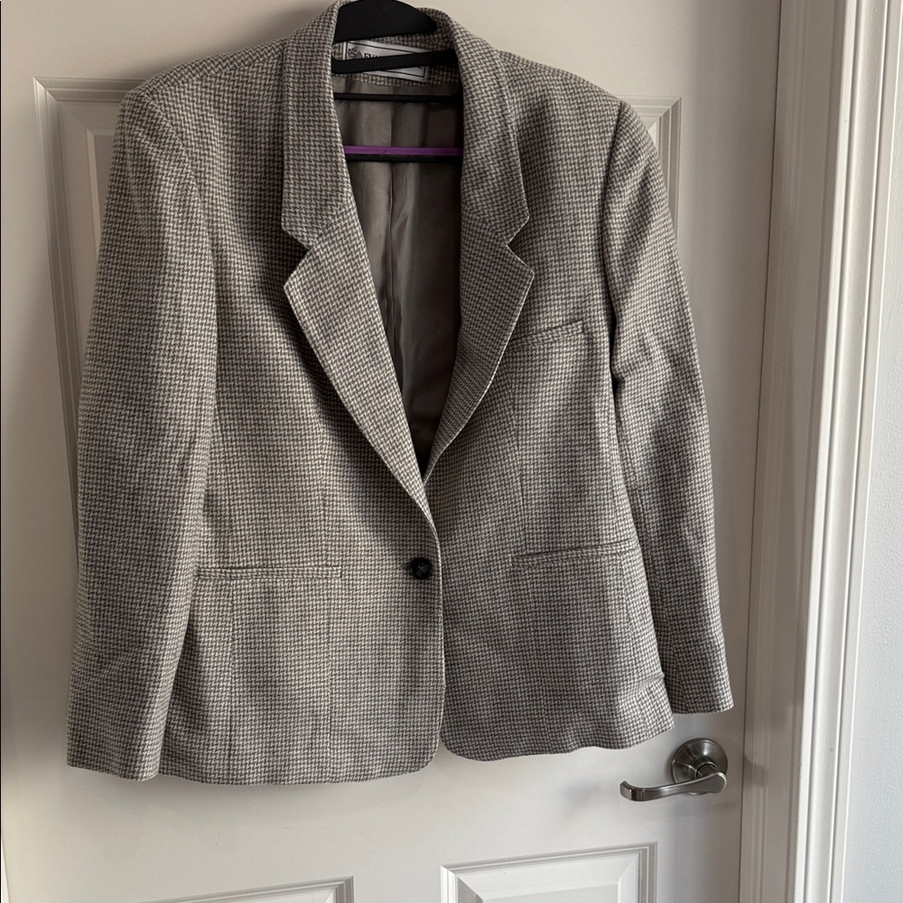 Evan Picone Houndstooth Blazer in Gray